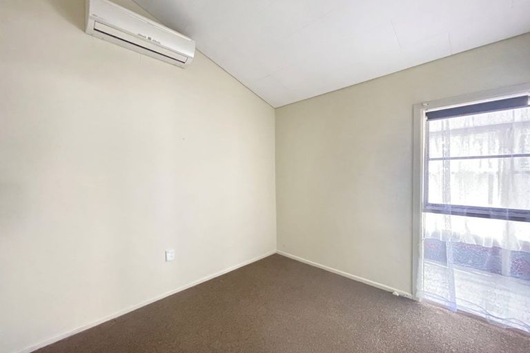 Photo of property in 4a Alana Place, Mount Wellington, Auckland, 1060