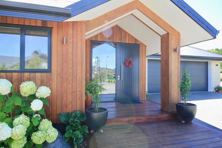 Photo of property in 1/10 Fraser Close, Hanmer Springs, 7334