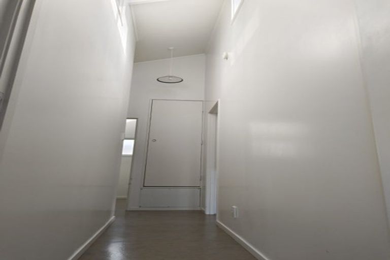 Photo of property in 1/27 Brandon Road, Glen Eden, Auckland, 0602