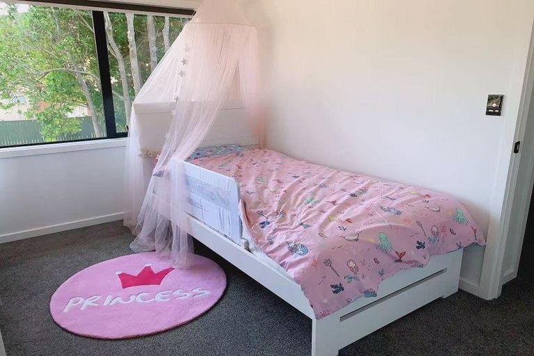 Photo of property in 39 Hinau Street, Woburn, Lower Hutt, 5011