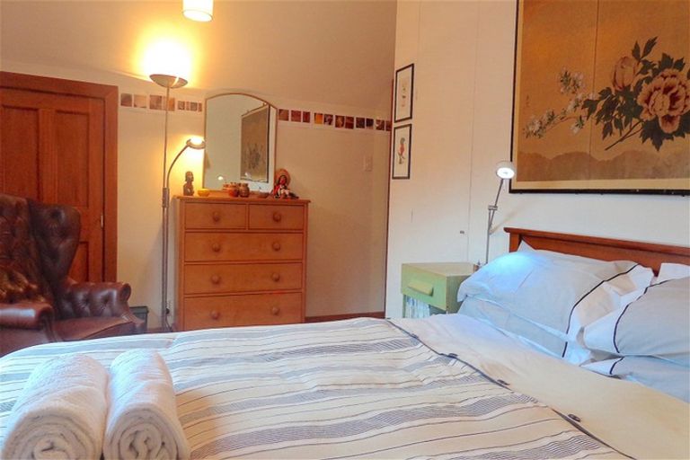 Photo of property in 10 Mersey Street, Island Bay, Wellington, 6023