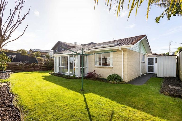 Photo of property in 2/12 Newton Street, Fitzroy, New Plymouth, 4312