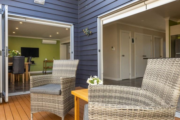 Photo of property in 101a Taradale Road, Onekawa, Napier, 4110