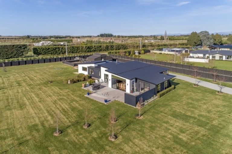 Photo of property in 18 Warwick Road, Ohoka, Rangiora, 7475