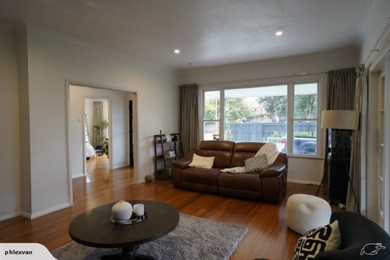 Photo of property in 324 College Street, West End, Palmerston North, 4410