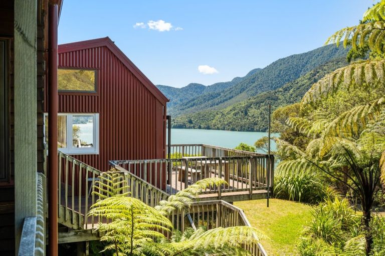 Photo of property in 542 Moetapu Bay Road, Moetapu Bay, Picton, 7282