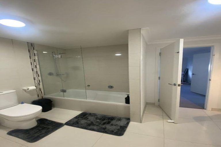 Photo of property in 129 Pendarves Street, New Plymouth, 4312