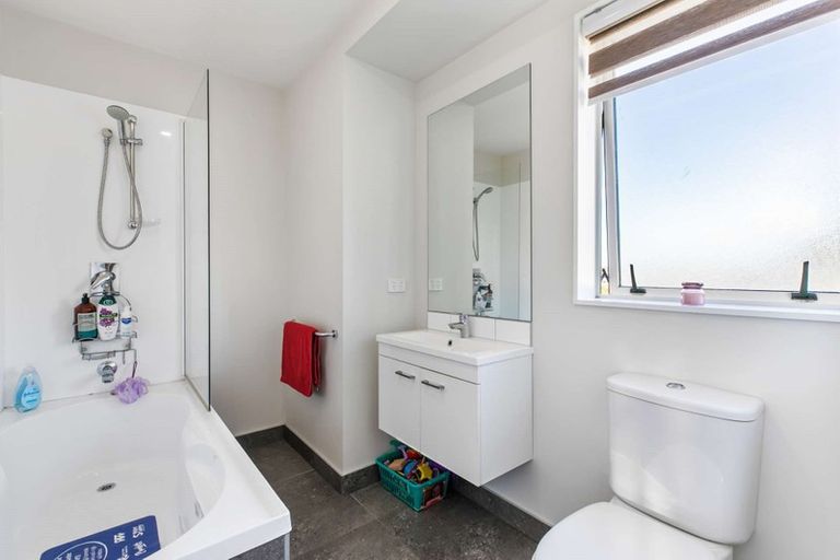 Photo of property in 24 Bayview Park Lane, Orewa, 0931