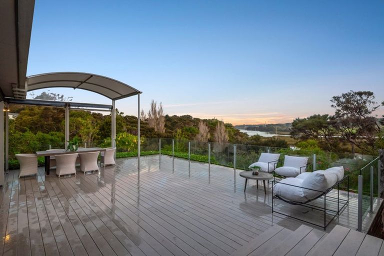 Photo of property in 26 Matheson Road, Red Beach, 0932