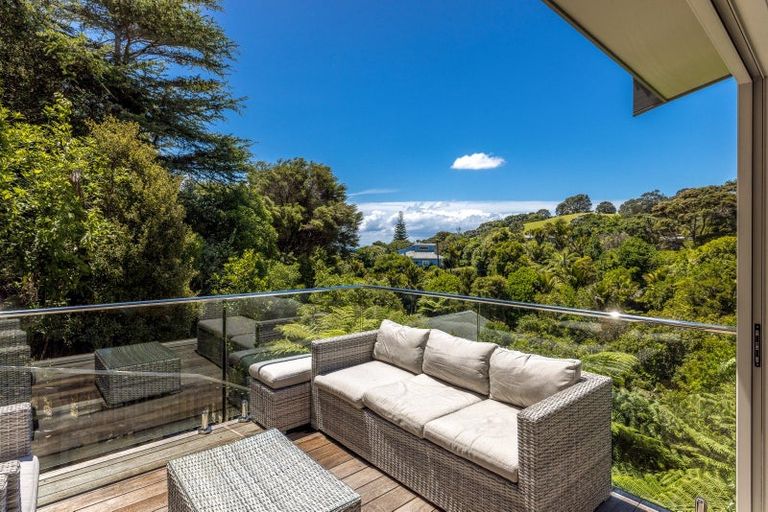 Photo of property in 18 Victoria Road South, Onetangi, Waiheke Island, 1081