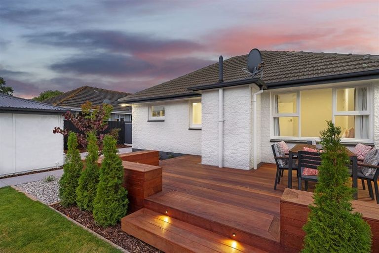 Photo of property in 39 Liverton Crescent, Bishopdale, Christchurch, 8053