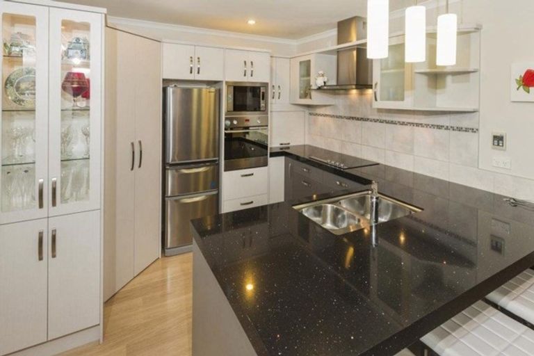 Photo of property in 239 Jeffs Road, Flat Bush, Auckland, 2016