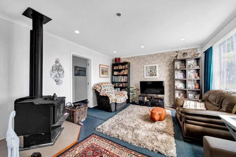 Photo of property in 36 Denby Road, Hawera, 4672