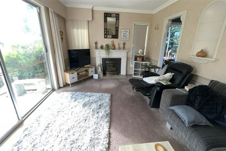 Photo of property in 33 Fairfield Road, Levin, 5510