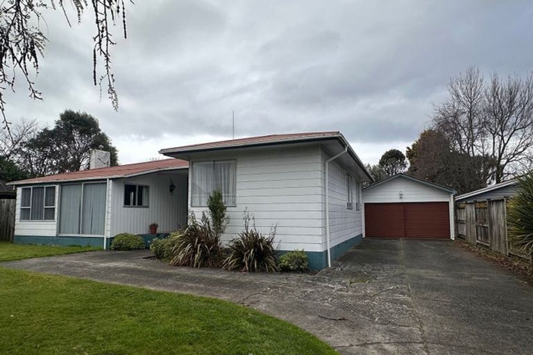 Photo of property in 20 Edwards Place, Terrace End, Palmerston North, 4410
