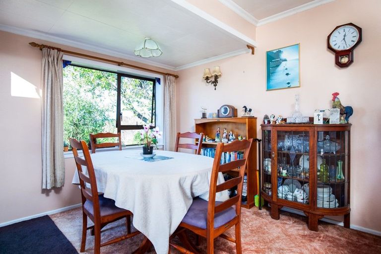 Photo of property in 509 Mangorei Road, Highlands Park, New Plymouth, 4312