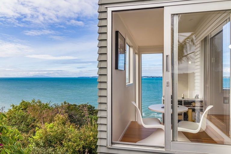 Photo of property in 8 Sykes Avenue, Hatfields Beach, Orewa, 0931