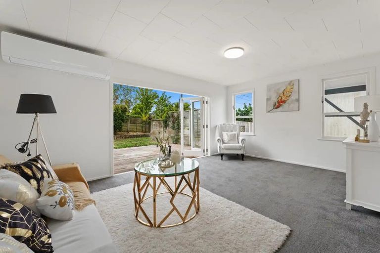 Photo of property in 5 Boundary Road, Opaheke, Papakura, 2113