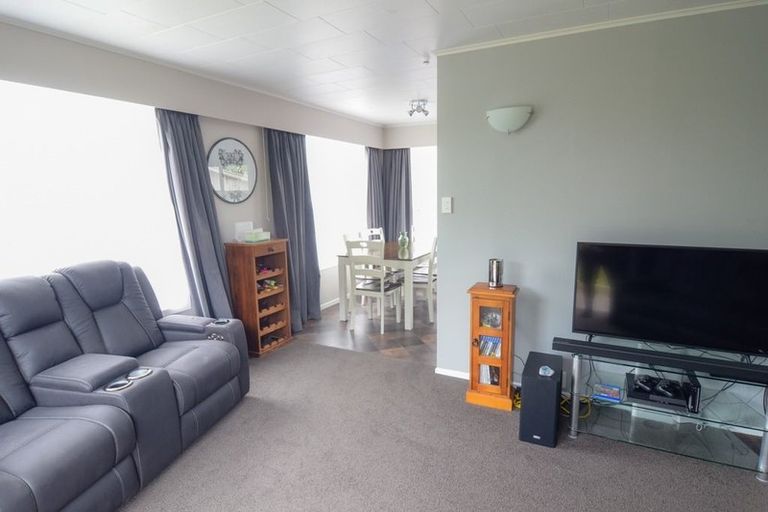 Photo of property in 37 Mangati Road, Bell Block, New Plymouth, 4312