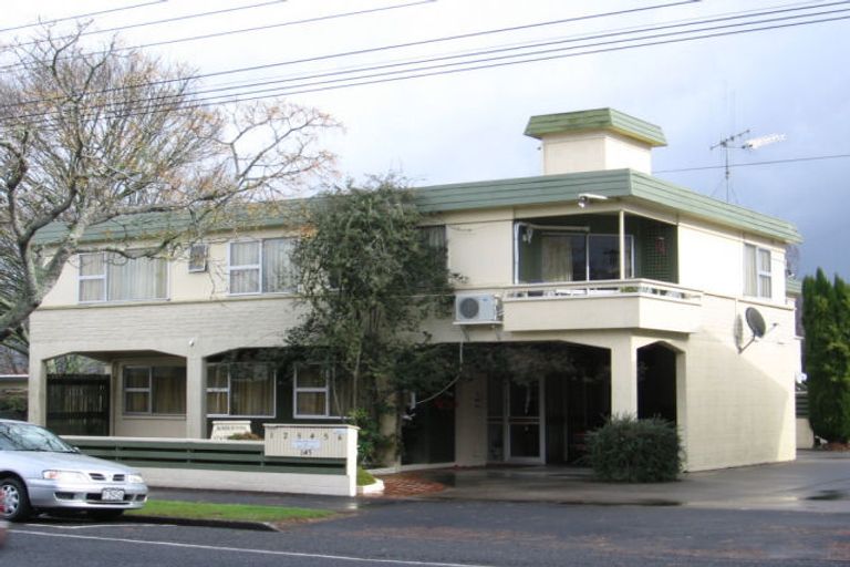 Photo of property in 6/145 Knighton Road, Hillcrest, Hamilton, 3216