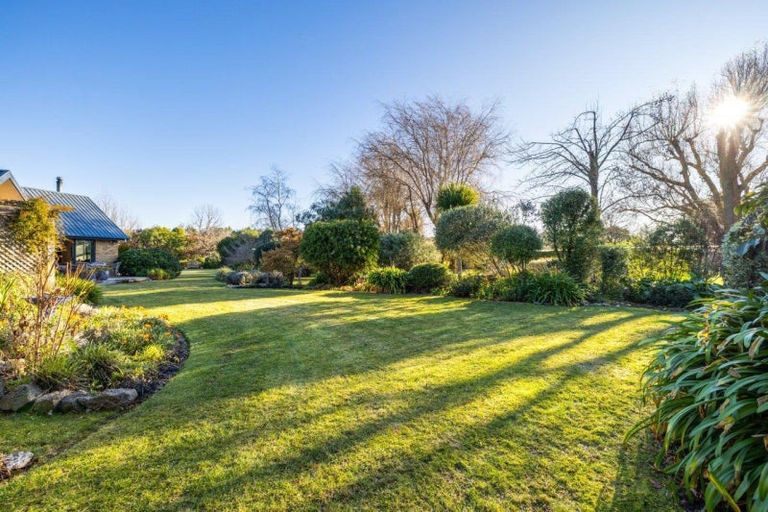 Photo of property in 11 Cedar Place, Amberley, 7410