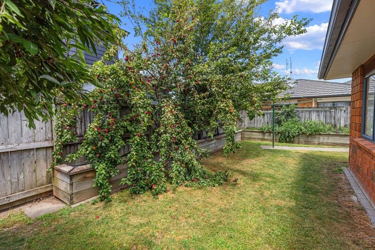 Photo of property in 7a Shrule Place, Huntington, Hamilton, 3210