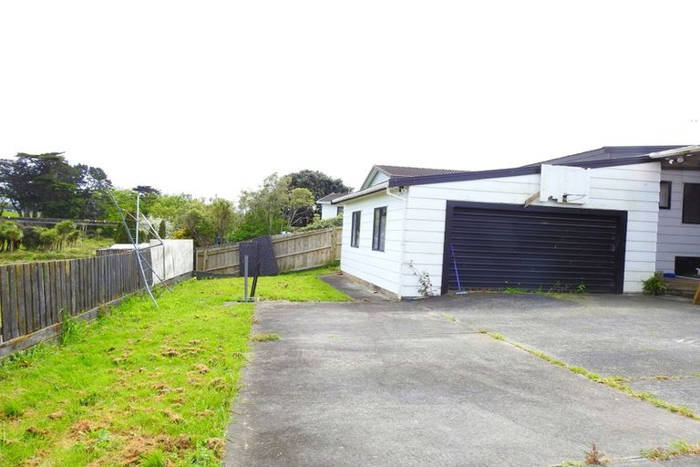 Photo of property in 64 De Quincey Terrace, Highland Park, Auckland, 2010