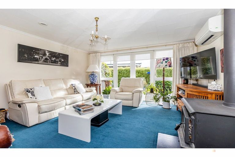 Photo of property in 12 Parsonage Road, Waimate, 7924