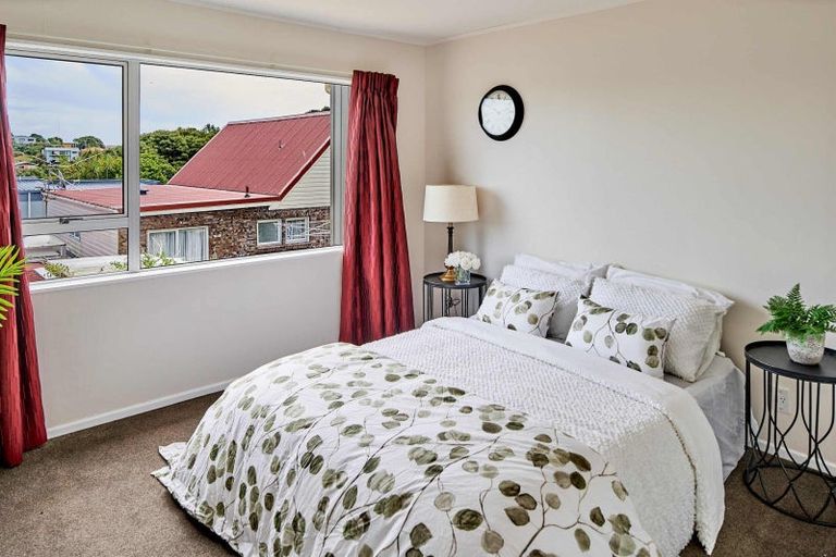 Photo of property in 35a Penryn Drive, Camborne, Porirua, 5026