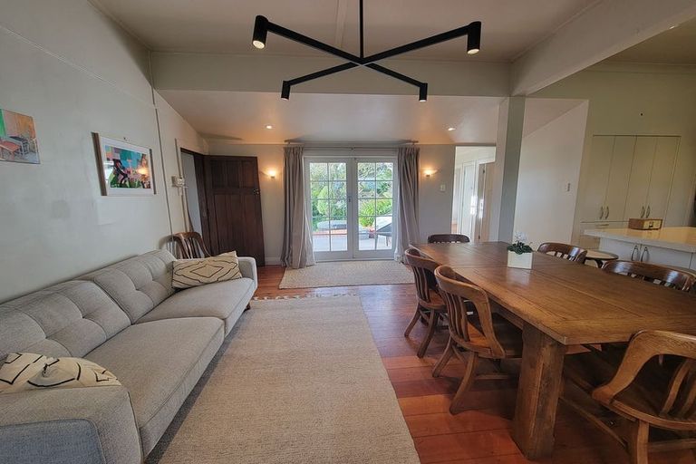 Photo of property in 212 Barnard Street, Wadestown, Wellington, 6012