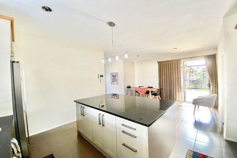 Photo of property in 4 Luna Place, Henderson, Auckland, 0612