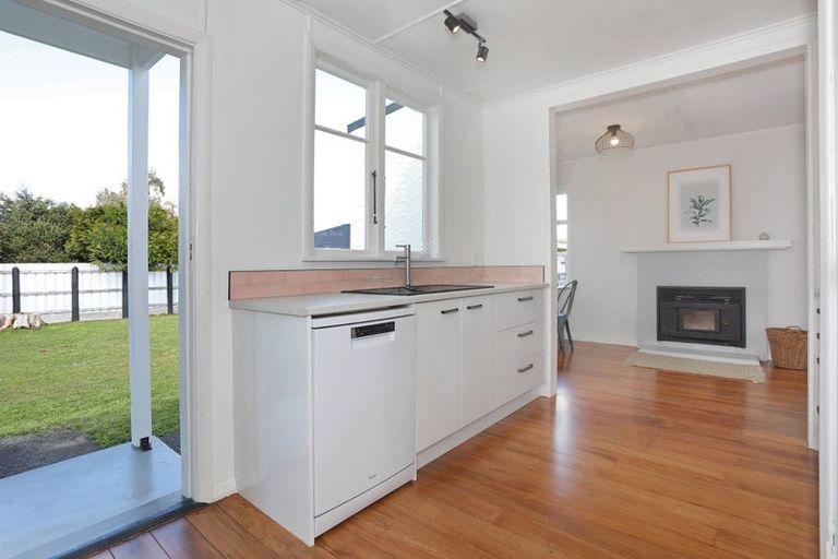 Photo of property in 12 Rira Street, Marton, 4710