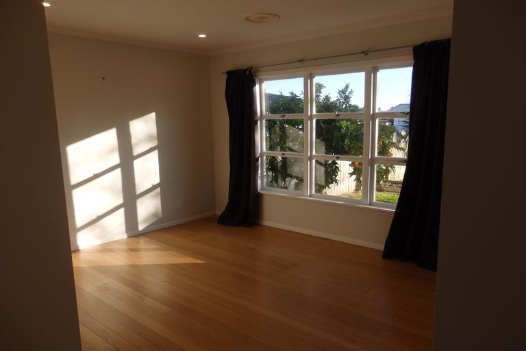 Photo of property in 8 Richmond Street, Cambridge, 3434