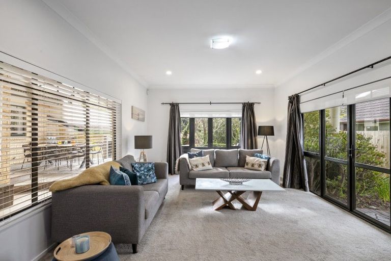 Photo of property in 9 Mark Williams Place, Clevedon, Papakura, 2582