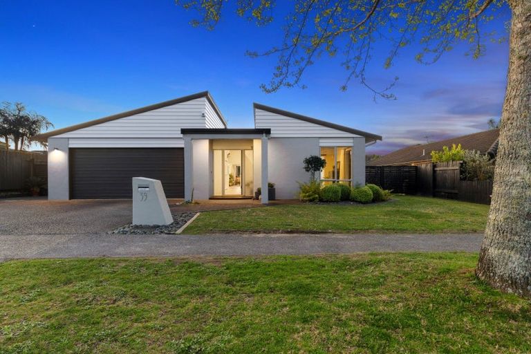 Photo of property in 39 Athfield Drive, Bethlehem, Tauranga, 3110