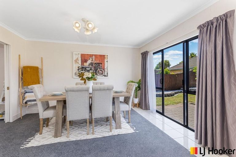 Photo of property in 11 Trossach Place, Wattle Downs, Auckland, 2103