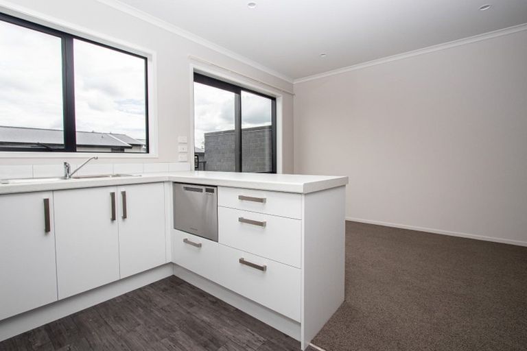 Photo of property in 8/10 Charlemont Street, Whitiora, Hamilton, 3200