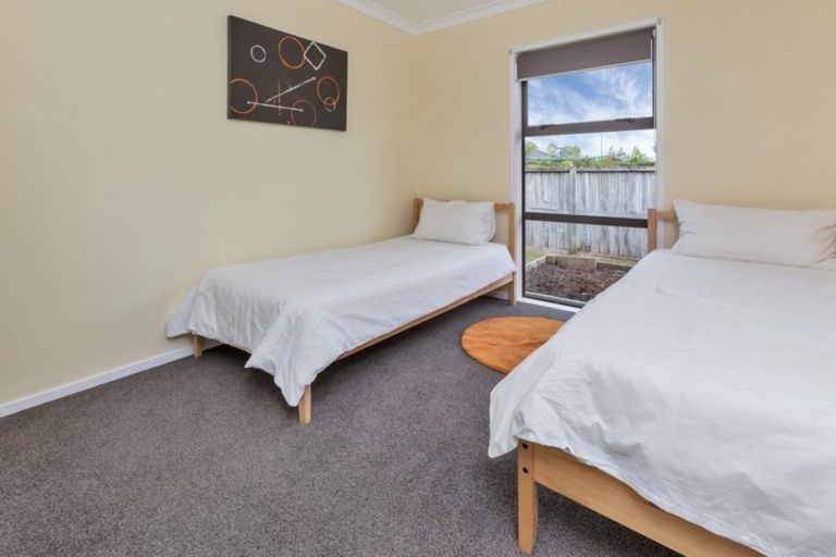 Photo of property in 1 Resolution Place, One Tree Point, 0118