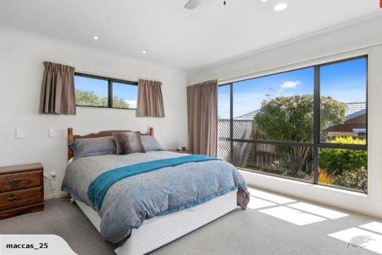 Photo of property in 22 Rochester Place, Bethlehem, Tauranga, 3110