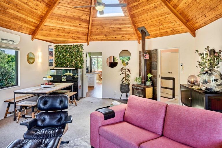 Photo of property in 12 Matatua Road, Raumati Beach, Paraparaumu, 5032