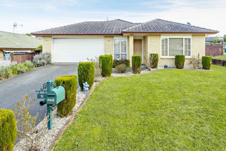 Photo of property in 12 Ironstone Place, Randwick Park, Auckland, 2105