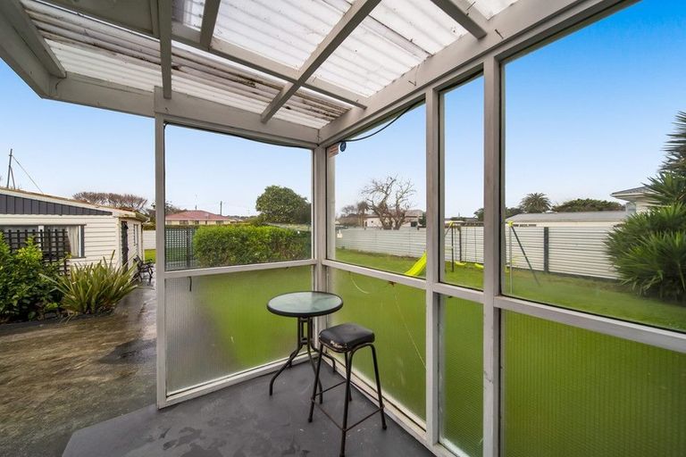 Photo of property in 7 Ramanui Avenue, Hawera, 4610