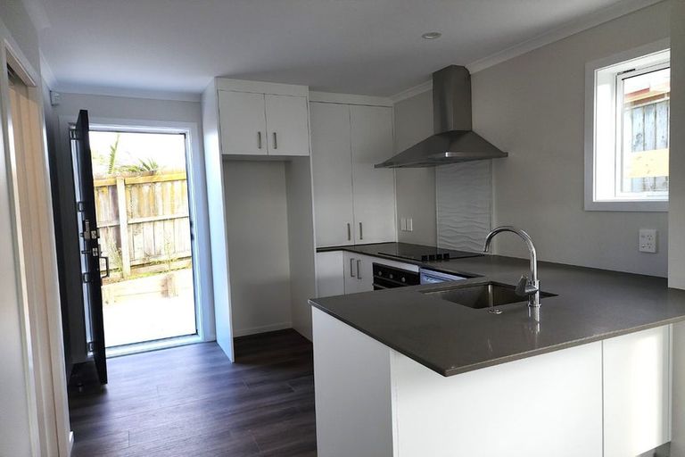 Photo of property in 40a Waiuta Street, Titahi Bay, Porirua, 5022