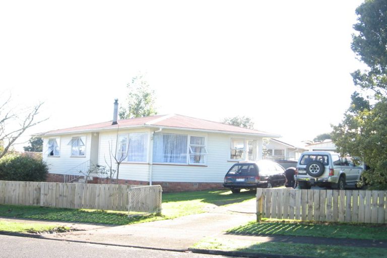 Photo of property in 6 Heybridge Street, Manurewa, Auckland, 2102