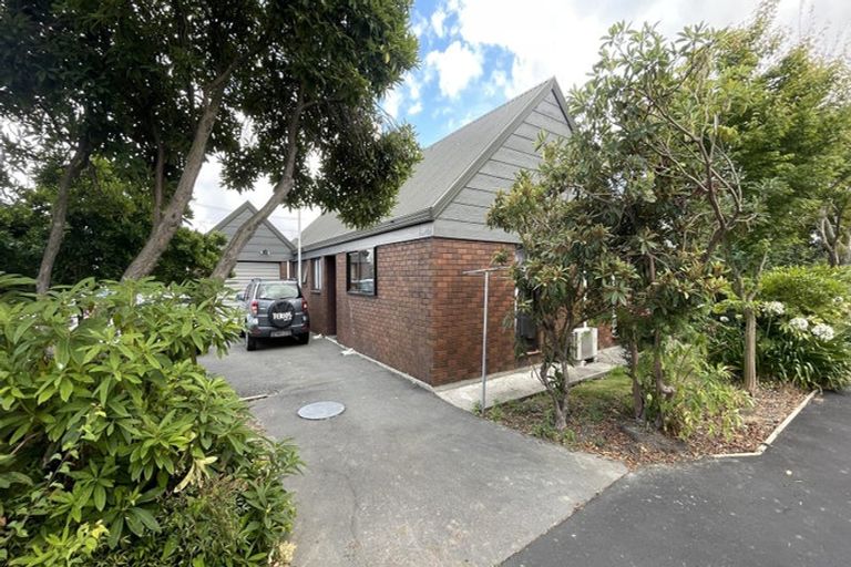 Photo of property in 78a Aorangi Road, Bryndwr, Christchurch, 8053