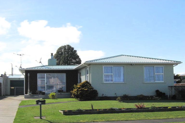 Photo of property in 16 Tawhero Street, Gonville, Whanganui, 4501