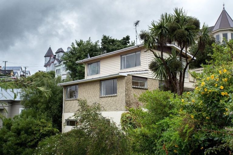 Photo of property in 4 Duncan Street, Dunedin Central, Dunedin, 9016