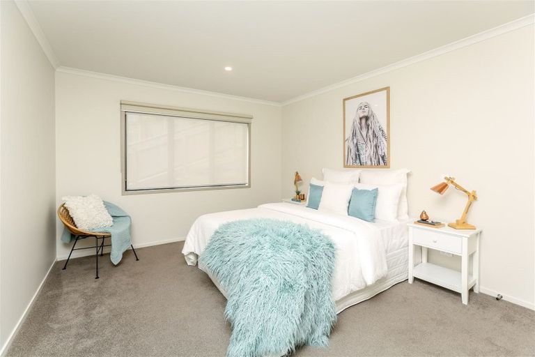 Photo of property in 14 Lavender Close, Spotswood, New Plymouth, 4310