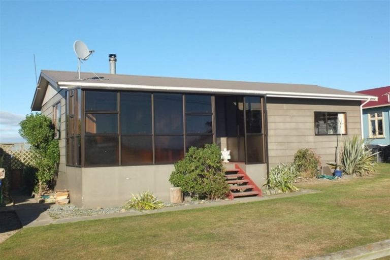 Photo of property in 25 Magdala Street, Kakanui, Oamaru, 9495