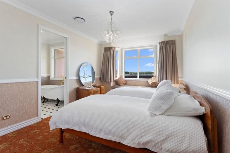 Photo of property in 2/2 Loe Place, Amberley, 7410